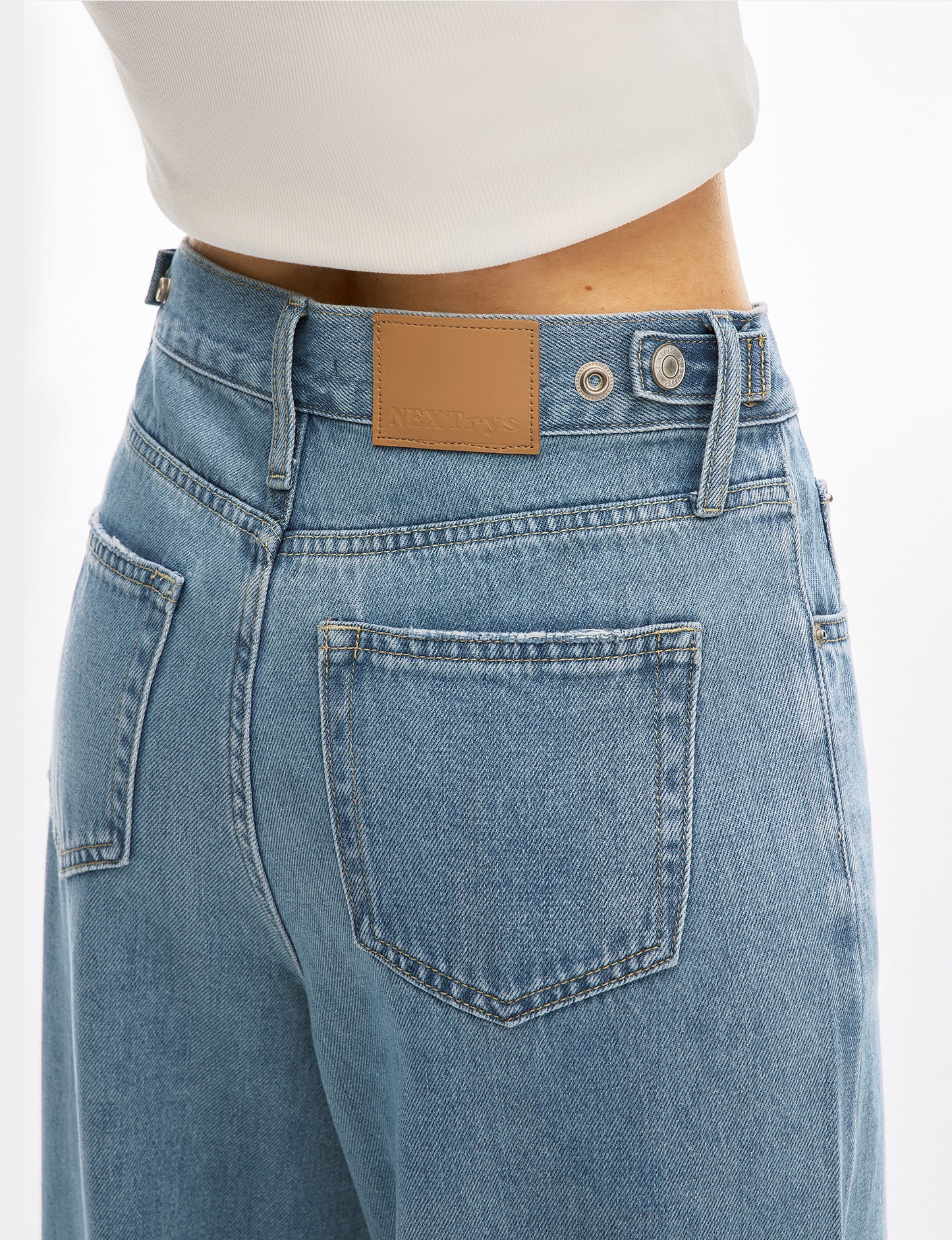 AdaptHer Baggy Jeans - No belt needed